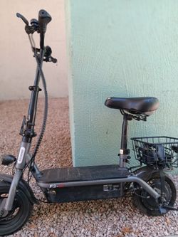 iScooter F2 Electric Scooter
