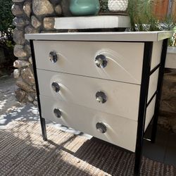 Small chest of drawers - $50