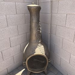 Outdoor Chimney With Rack