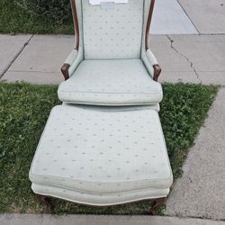 Curb Alert Free Couch