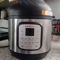 Instant Pot Duo Crisp  Air Fryer Multi-use