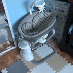 Graco Soothe My Way Swing W/ Removable Rocker