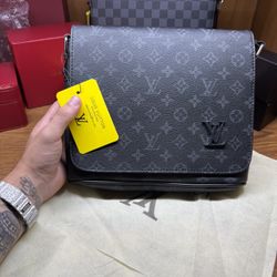 ⬛️Louis Vuitton Bag🤩
