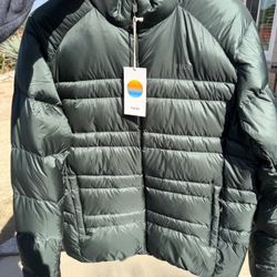 Vuori Coordinate Down Jacket - Brand New!