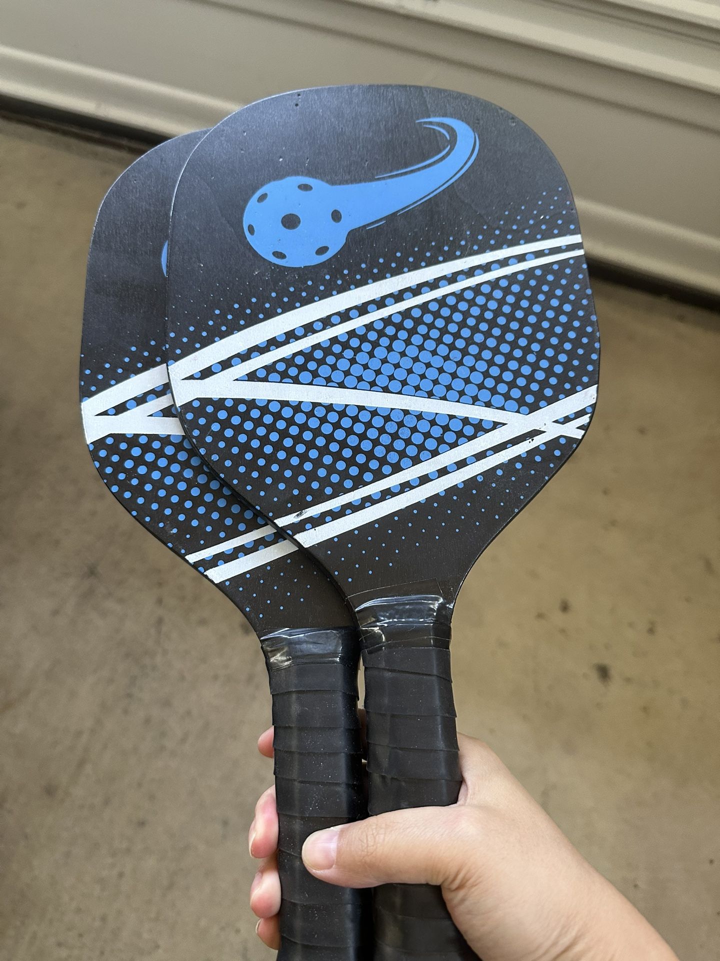 Pickleball Paddles And Tennis Racket