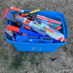 whole bin of nerf guns 