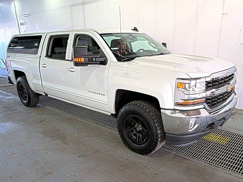 2018 Chevrolet Silverado 1500 4WD TRUCK CANOPY LOW MI CHEVY SILVERADO 1500 4X4