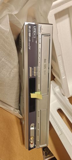 lition DVD  VHS Video Home System).  2005 never use