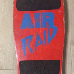 Vintage Variflex Air Raid Skatebord