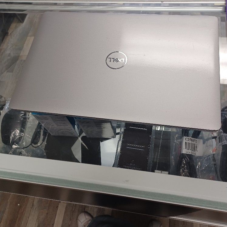 Dell Laptop