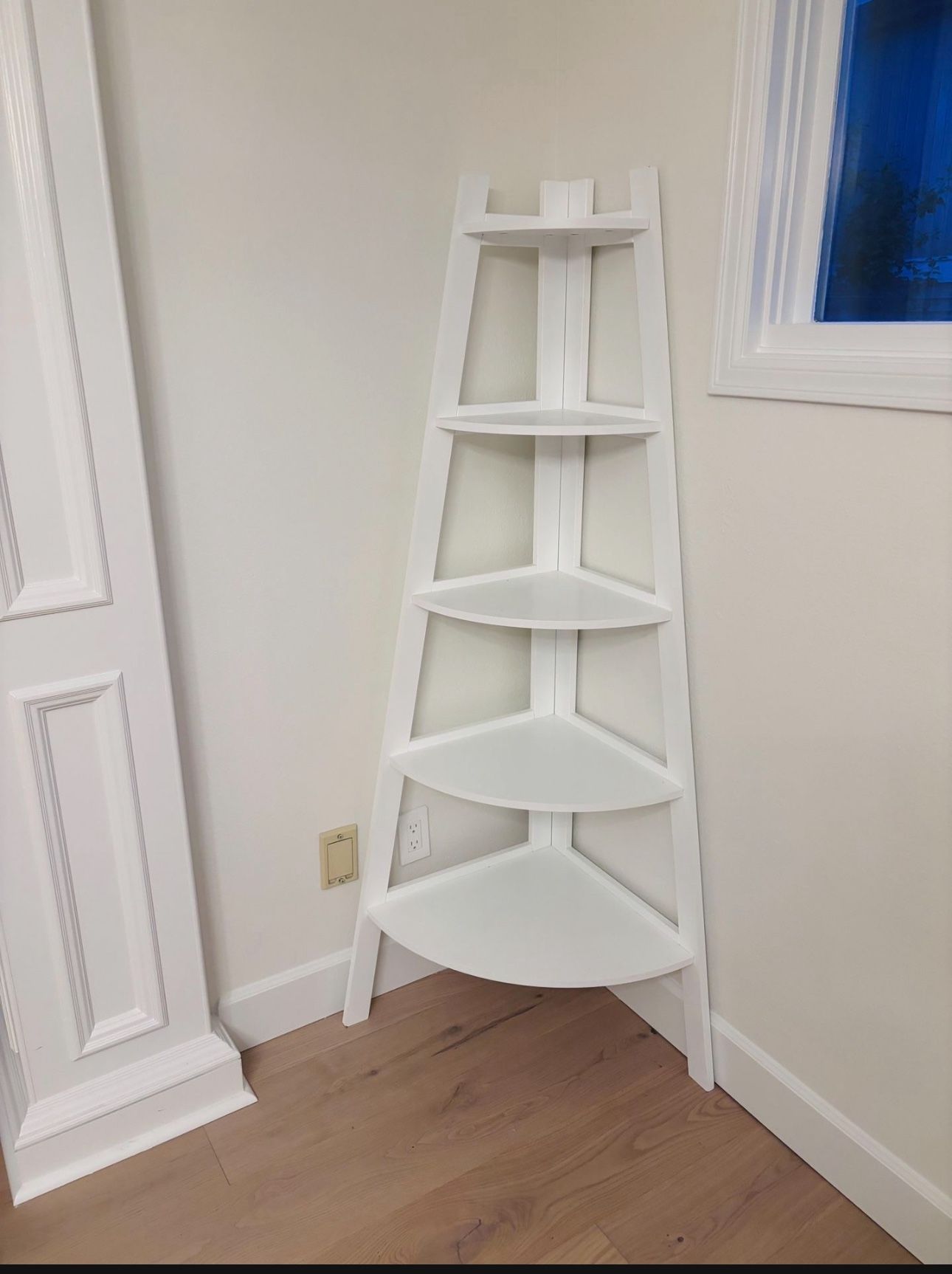 5-tier Beautiful White Corner Bookcase
