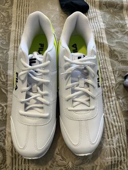 Men’s Fila Sneakers Size 11