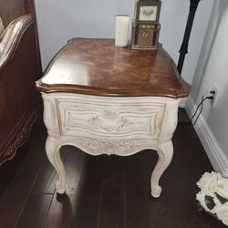 Schnadig End Table