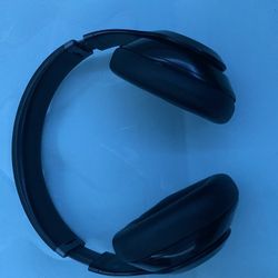 Black Studio Beats Pros