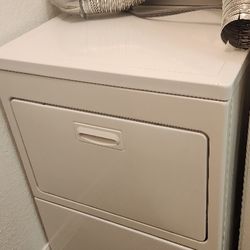 White Kenmore Dryer 