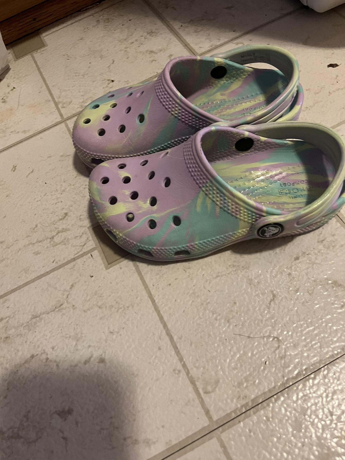 Girl Kids Crocs Size 11 Little Kids