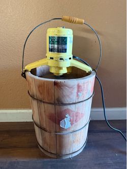 White Mountain Electric Ice Cream Maker 6 Quart Model 69206