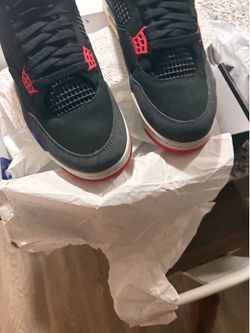 Jordan 4s