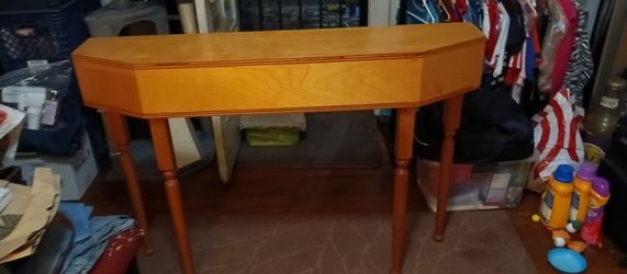 Vintage Style Hallway Entrance Table