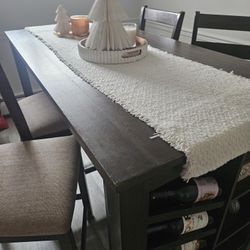 Dinning Room Table Need Gone Asap!