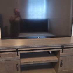 70 Inc Tv And Console