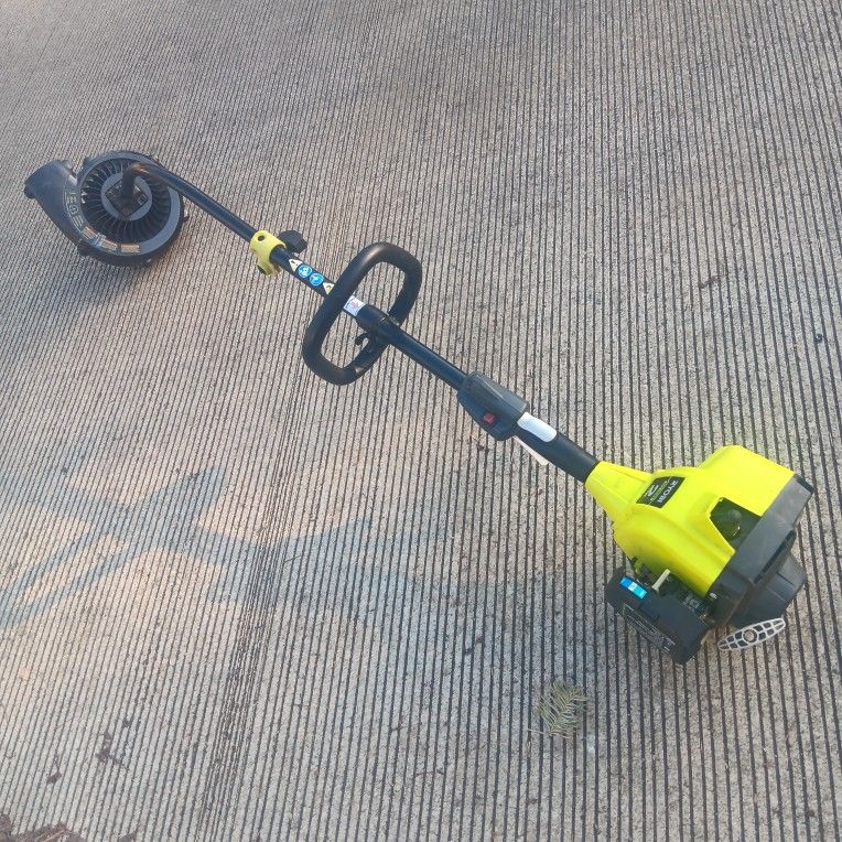 Ryobi Leaf Blower Excellent Condition Runs Excellent. For Pick Up Fremont Seattle. No Low Ball Offers Please. No Trades. Yes I Have It Don't Ask