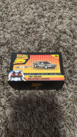 Back to the Future Time Machine Keychain DeLorean