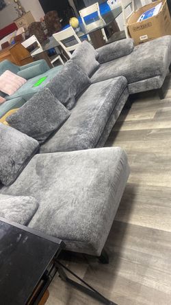 Gray Fabric Sectional Sofa with Chaise