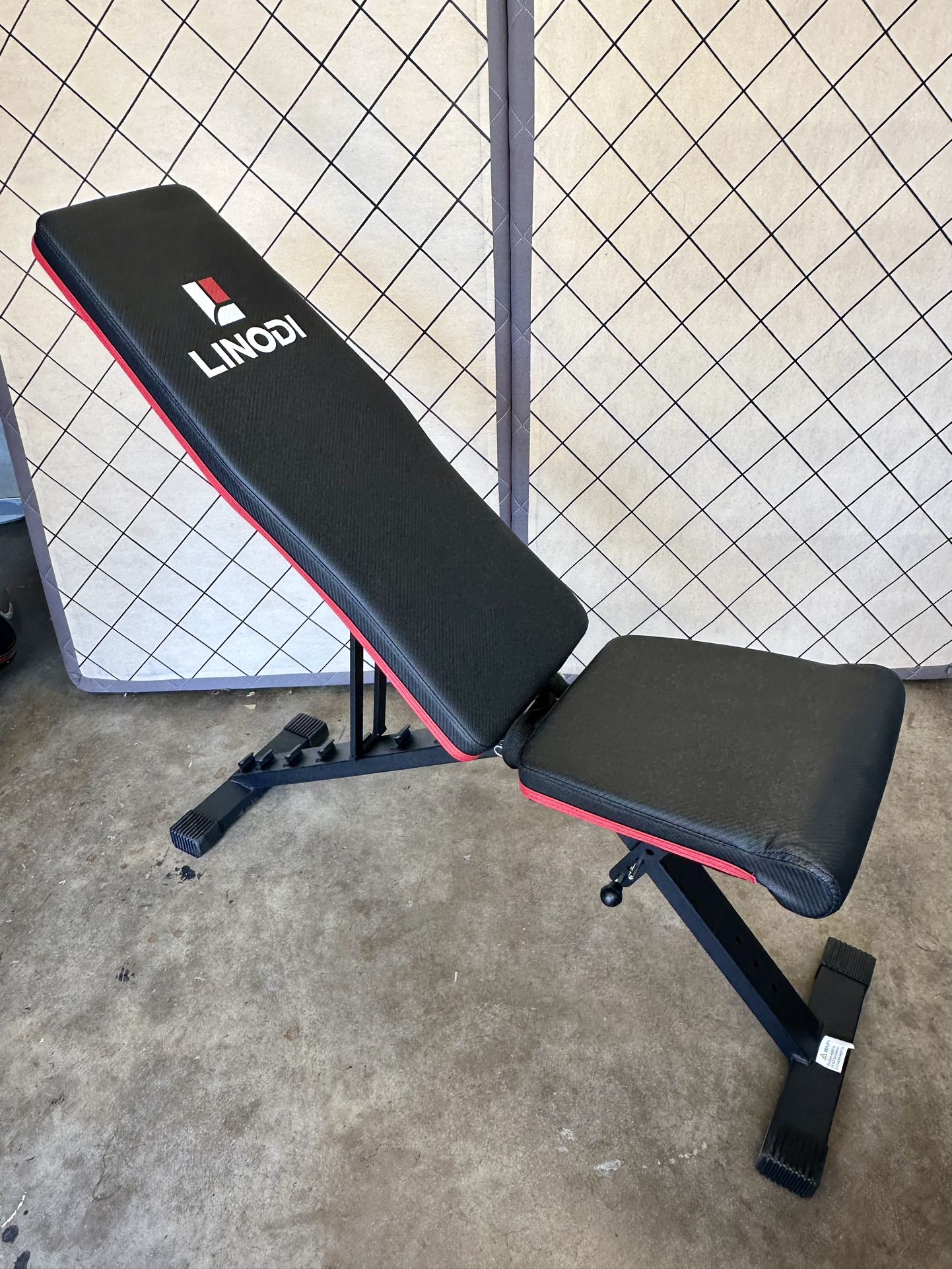 LINODI Adjustable Strength Training Bench