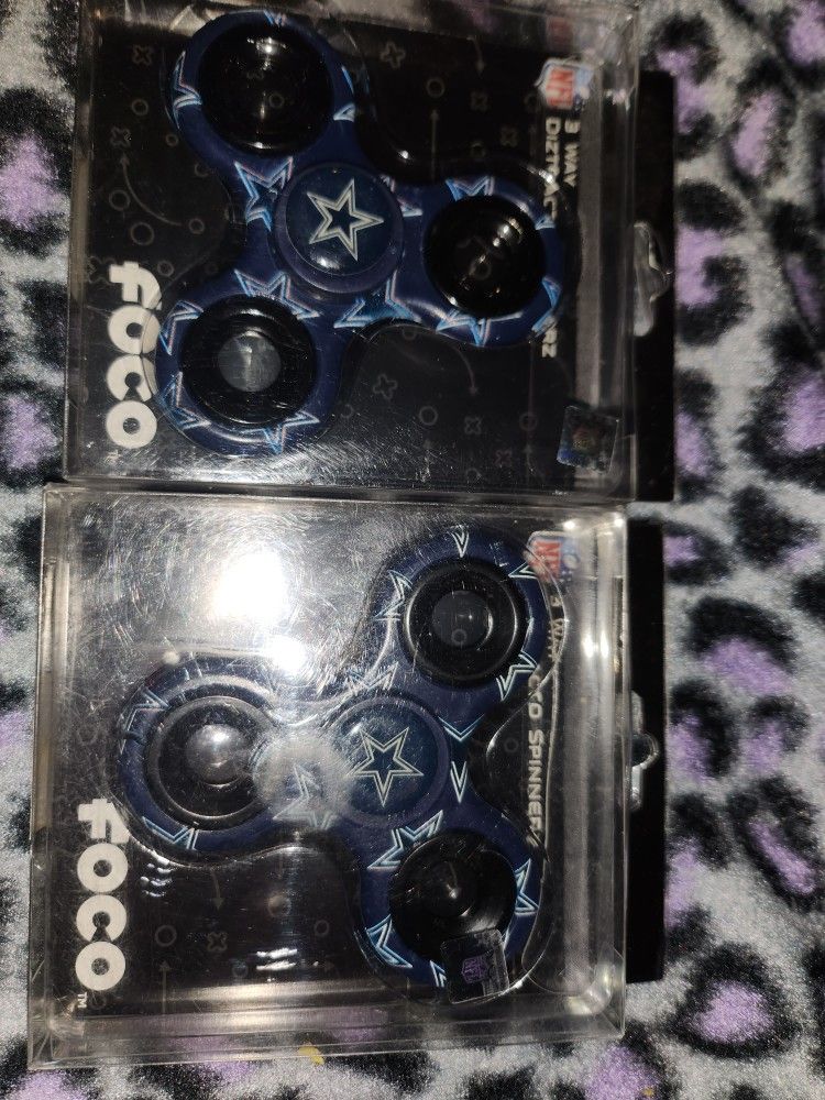 2 New Dallas Cowboys Fidget Spinners