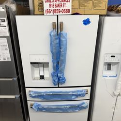 CAFÉ™ ENERGY STAR 22.3 Cu. Ft. Smart Counter-Depth 4-Door French-Door Refrigerator