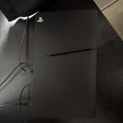 Ps5 Pro Digital Console (black And White Plate Covers Included)