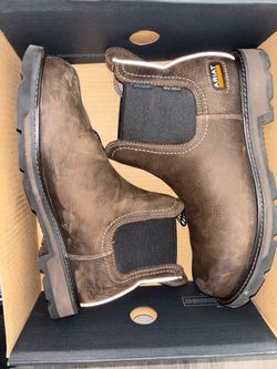 Steel toe boots
