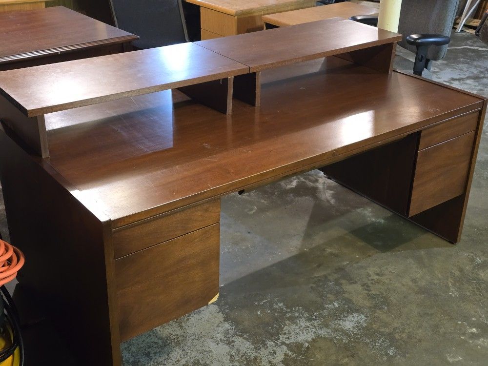 Large Solid Wood Desk+drawers