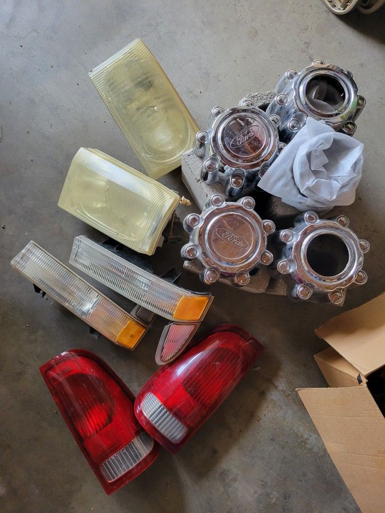 Truck Parts/Accessories