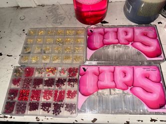 Nail charms and Vbeauty nail tips
