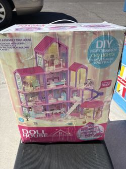 Doll House 