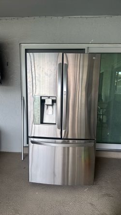 repairable premium LG refrigerator