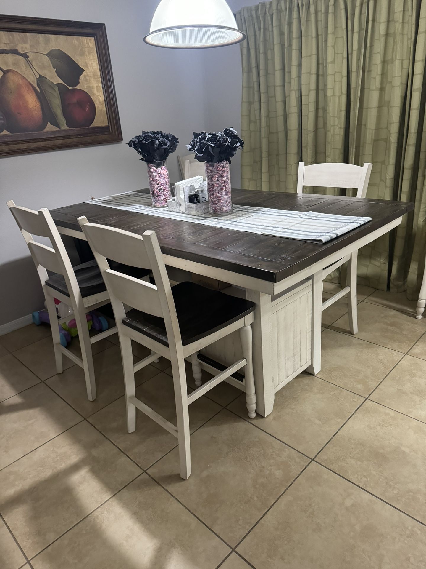 Dinning Table & Chairs