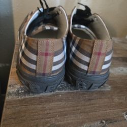 Burberry Sneaker Size 10