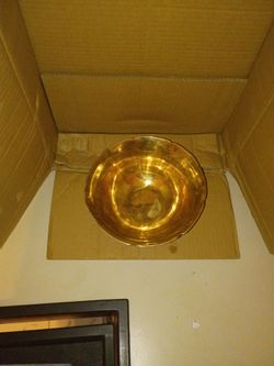 Thailand-made bowl made of gold-plated material and in lay work made by hand