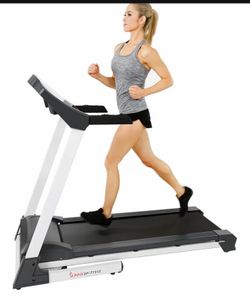 Sunny Health Fitness Auto Incline Treadmill Like new