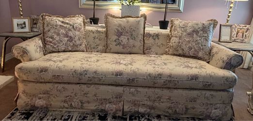 Sofa and loveseat
