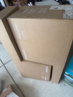Samsung sound bar brand new two pieces