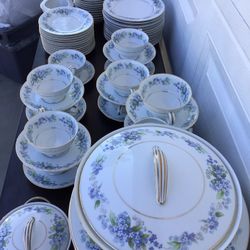 Service If 12 Noritake China