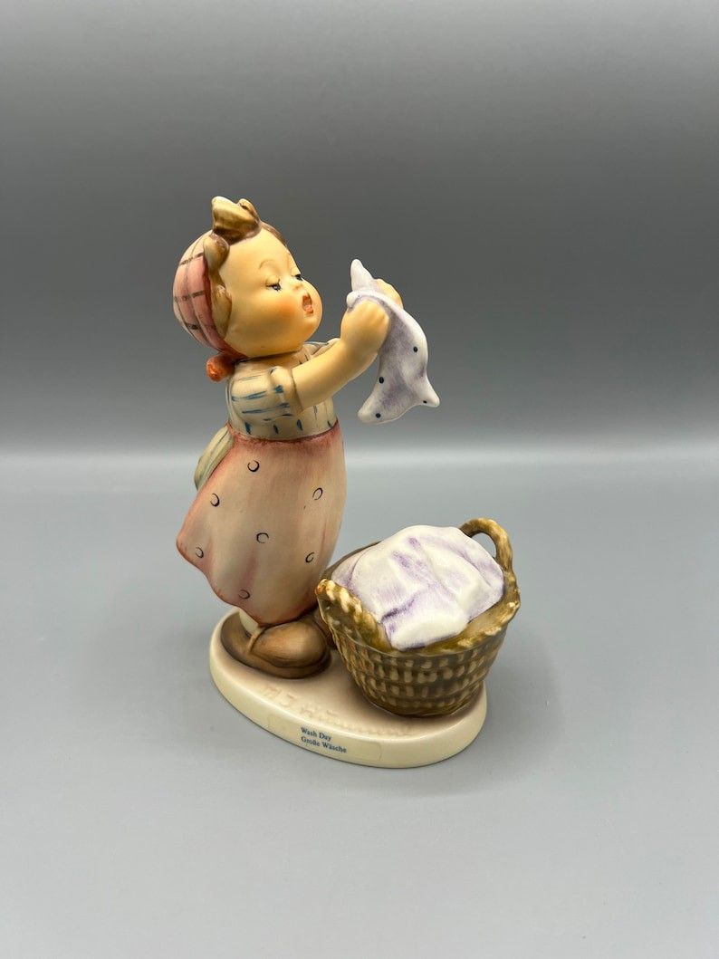 Rare Vintage Goebel Hummel Wash Day Large Version Figurine home decor sculpture
