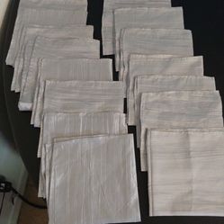 15 Shimmering Silver Napkins