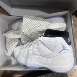 Air Jordan 11 Retro - Size 10.5 (Brand New Never Worn)