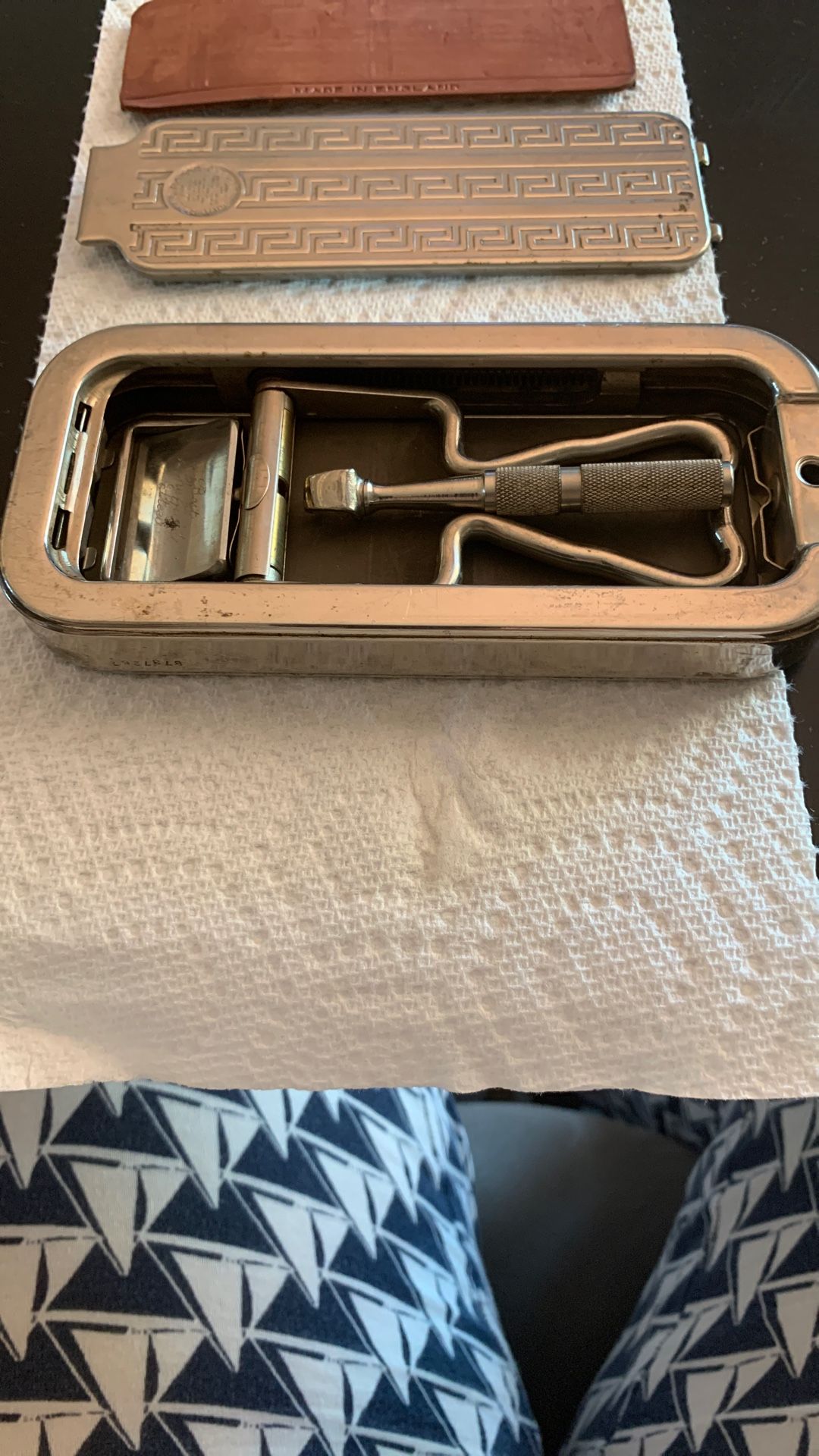 Vintage Roll Razor with Built in Strop Box Circa 1920