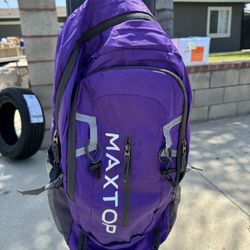 Macro Hiking Backpack